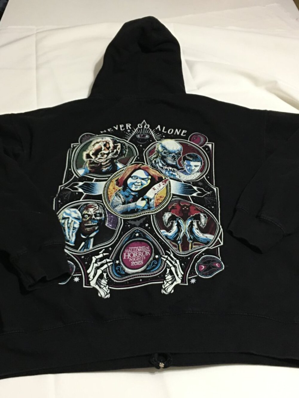 Universal Studios Halloween Horror Nights Never Go Alone Zip Hoodie 2023 Large